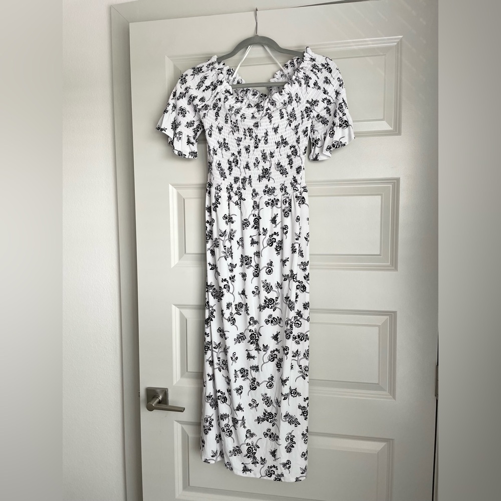 Off-Shoulder Maxi Dress